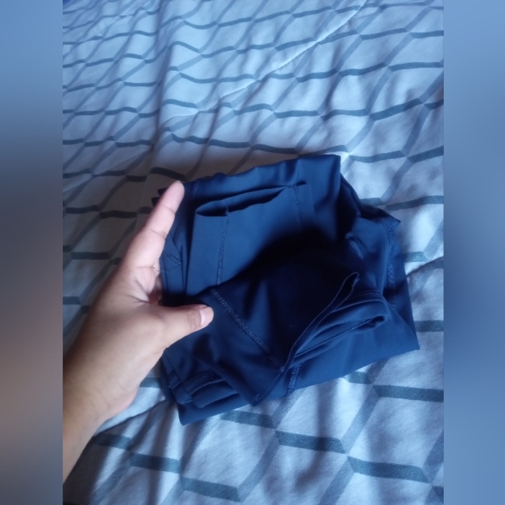 Lululemon Fast and Free Crop II 19" *Non-Reflective-True Navy- Size 6 - Picture 12 of 13